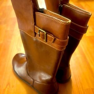 “Children’s Place Boots”